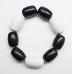 nar 20 Náramek- černá