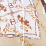 279 2f Šátek-detail