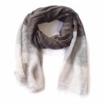 291 3 Šátek- šedá