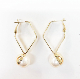 1130a 73204598_1238451656327707_1153581722684620800_n.jpg