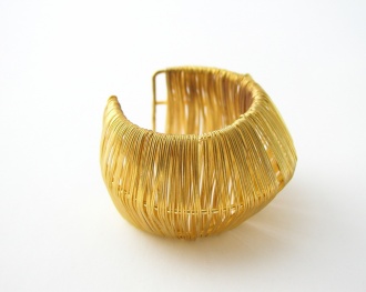 nar 555 Náramek- zlatá