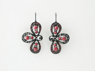 nau 845 Náušnice-červená