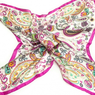 379 4b Šátek- fuchsiová