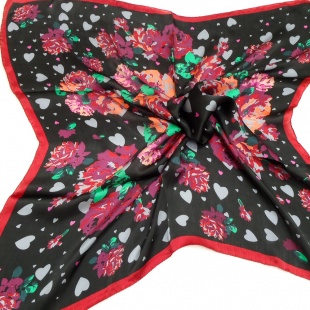 379 4a Šátek- černá